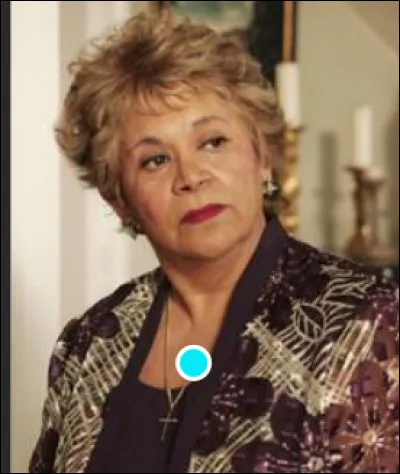 Comment la mère de Carlos Solis s'appelle-t-elle ?