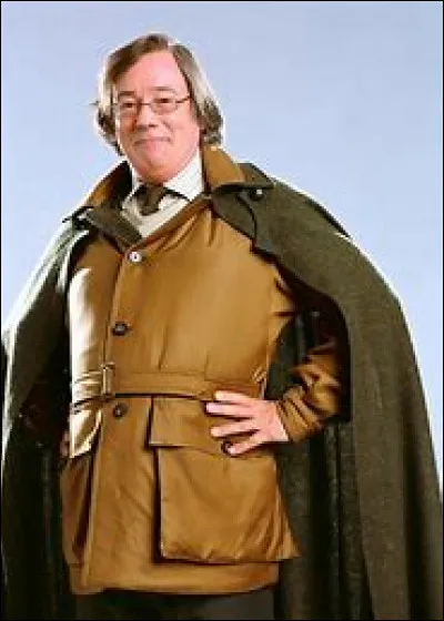 Qui décide les Dursley à partir de leur maison ?