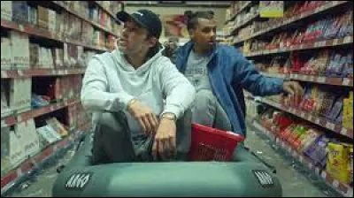 En 2018, avec qui Orelsan partage-t-il un duo sur la chanson "La pluie" ?
