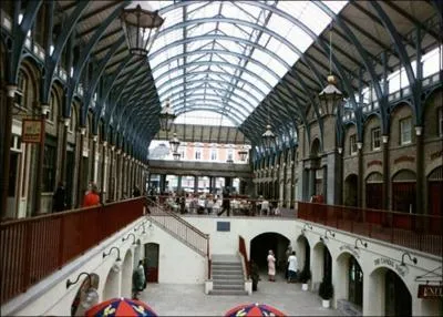 Que trouve-t-on dans Covent Garden ?