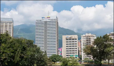 Au Venezuela, il existe un ministère de l'Économie, des Finances et du Commerce extérieur.