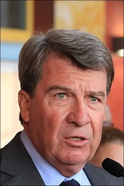 Qui était ministre de lÉducation nationale de 2007 à 2010 ?