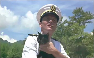 "Le Crabe-Tambour" est le titre d'un film joué par Jean Rochefort.