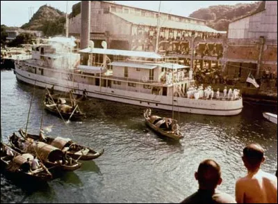 ""La Canonnière du Yang-Tsé" est interprété par Steve McQueen.