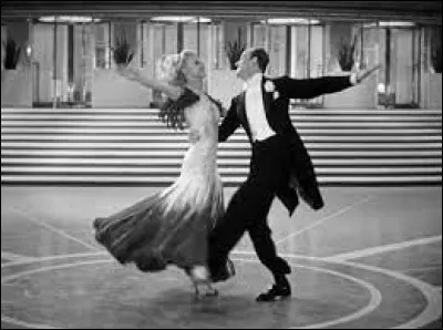Ce film musical de Mark Sandrich, sorti en 1934, consacre le couple Fred Astaire - Ginger Rogers : c'est ...