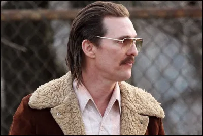 Dans quel film Matthew McConaughey est-il un père vendant des armes pour se faire de l'argent ?