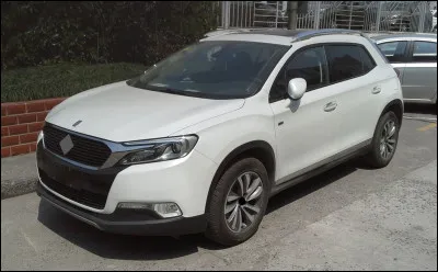 Pourquoi faire original quand un peu d'esbrouffe suffit ? C'est ce qu'a du se dire ce SUV fran&ccedil;ais destin&eacute; &agrave; la Chine qui n'a aucunement h&eacute;sit&eacute; &agrave; renier l'audace du mod&egrave;le dont il reprend le nom.