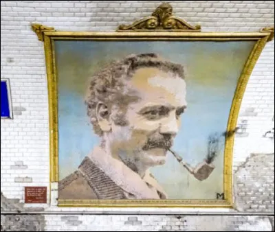 Trois fresque en mosa&iuml;ques aux couleurs jaunies ornent cette mythique station de m&eacute;tro. Deux d'entre elles repr&eacute;sentent les lilas en fleurs tandis que la 3e rend hommage &agrave; Georges Brassens. Quelle est cette station situ&eacute;e ligne 11, quai direction Ch&acirc;telet ?