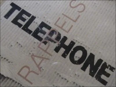 Dans le groupe tlphone il y avait une seule fille son prnom est ...