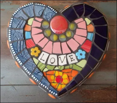 Qui reprenait la chanson de Félix Gray en pensant à toutes ces Saint-Valentin d'antan, et en chantant "à toutes les filles que j'ai aimées avant" ?