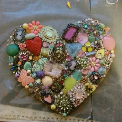 Quant à elle, elle était prête à aller chercher son cur s'il l'emportait ailleurs, pour qu'il l'aime encore :