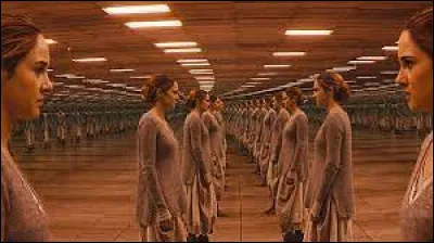 Qui lui a fait passer le test d'aptitude ?