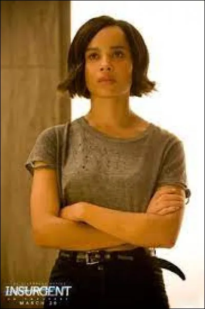 Quelle était la faction d'origine de l'amie de Tris, Christina ?