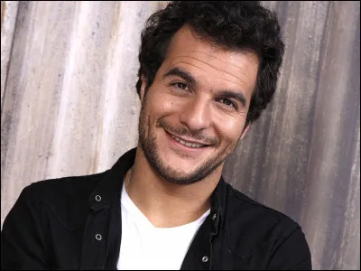 Amir : « Longtemps »

J’veux qu’on s’apprenne
.........................................
Ton corps me donne le vertige
Et tes mains me mènent
Où rien ne nous gêne