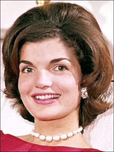 Comment se nomme cette femme ?