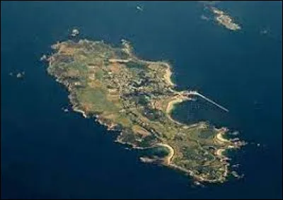 L'île d'Aurigny fait partie des îles anglo-normandes.