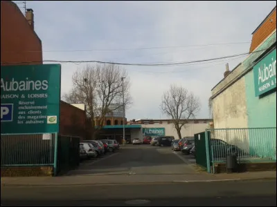 Commune d'à peine 100 habitants du département de la Côte-d'Or, située près de Beaune :