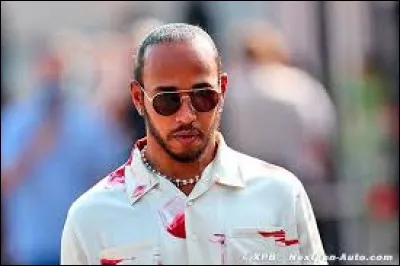 Lewis Hamilton concourt-il dans l'écurie Mercedes depuis 2013 ?