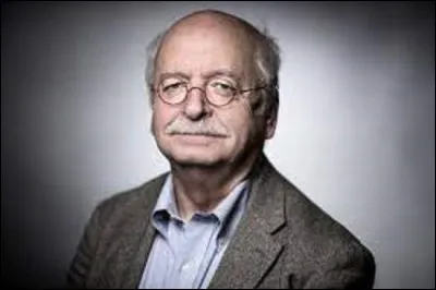 Écrivain né en 1947, Erik Orsenna est un écrivain, membre de l'Académie française. Connu aussi sous le nom de plume d'Éric Arnoult, il reçoit le prix Goncourt en 1988. Pour quel roman devient-il le lauréat cette année-là ?