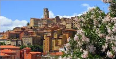 Quelle ville des Alpes-Maritimes est considérée comme la capitale du parfum ?
