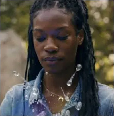 Qui est cette fille ?