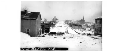 Qui furent les premiers maires de chacune des villes jumelles ?