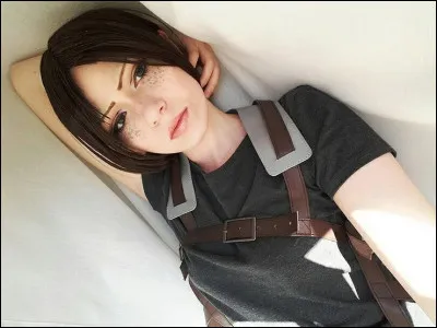 Son corps a 15 ans, mais en réalité elle en a plus de 75 :