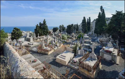 Pour fabriquer un maroilles de 750 g, combien faut-il de lait ?