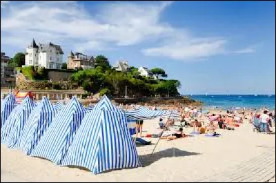 Dinard est une ville et station balnéaire bretonne située dans le département ...