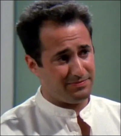 Avec qui Barry est-il parti pour le voyage de noces &agrave; la place de Rachel ?