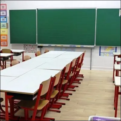 Quelle chanson commence par la phrase "On nest pas allés à lécole" ?