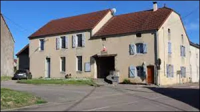 Aujourd'hui, nous commençons notre balade en Bourgogne-Franche-Comté, à Chaume-et-Courchamp. Commune de l'aire d'attraction Dijonnaise, elle se situe dans le département ...