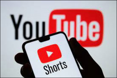 En 2021, apparait "YouTube Shorts" permettant de créer des vidéos de courte durée. Pour rivaliser avec quel réseau social YouTube a-t-il mis ceci en place ?