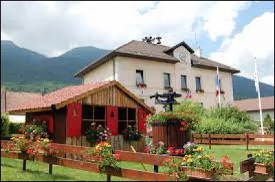 Commune d'Auvergne-Rhône-Alpes, dans l'arrondissement de Gex, Échenevex se situe dans le département ...