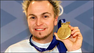 De quelle nationalité est Steven Bradbury, champion olympique de patinage de vitesse sur piste courte en 2002 après la chute de tous ses adversaires ?