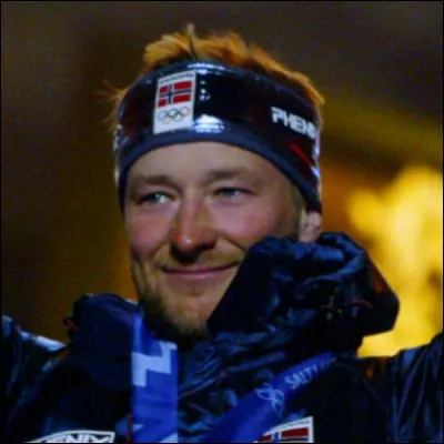Dans quel sport le Norvégien Kjetil André Aamodt a-t-il décroché huit médailles aux jeux d'hiver ?
