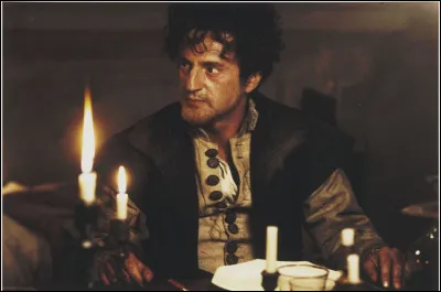 Dans quel film Daniel Auteuil joue-t-il Henri de Navarre ?