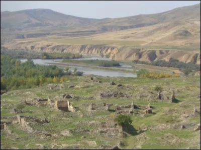 Dans quel pays trouverez-vous la région historique de Karthlie ?