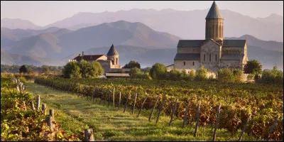 Dans quel pays pourrez-vous visiter la région viticole de Kakhétie ?