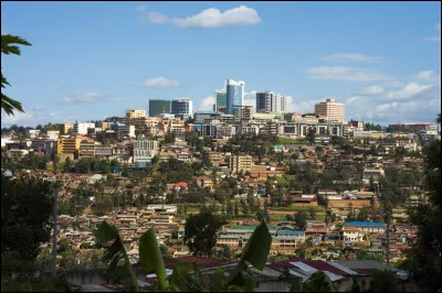 Quelle est l'intruse parmi ces villes ?