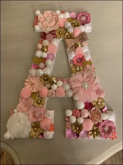 Arthur Conan Doyle : trouvez l'intrus parmi ses romans ?