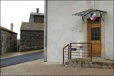 Je vous emmène en Occitanie, à Romiguères. Petit village de 21 habitants, dans l'arrondissement de Lodève, il se situe dans le département ...