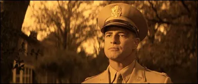 Quelle actrice peut-on voir dans le long-métrage "Reflets dans un il d'or" ?