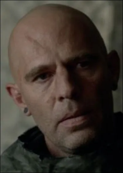 Comment appelle-t-on un "gardien de la flamme" ?