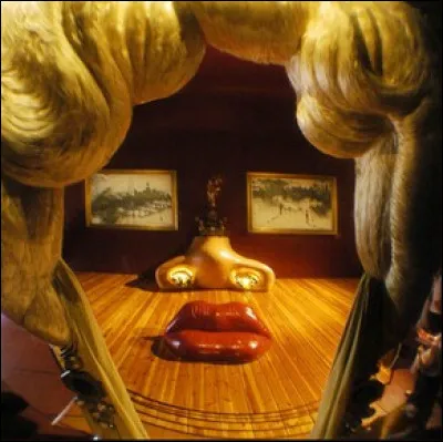 Quelle particularité possède de portrait de Mae West ?