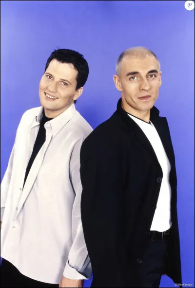 Début de soirée : Nuit de folie.

La musique était mon sourire
Les vieux succès mes souvenirs
.................................
Lorsquon va mourir
Mais un souffle javais gardé