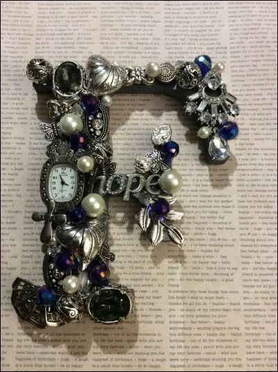 Film : dans le film "Deux hommes dans la ville" où Delon et Gabin se partagent l'affiche, qui joue le rôle de l'inspecteur qui n'a de cesse de harceler Gino qui vient de retrouver la liberté après 10 ans de réclusion ?