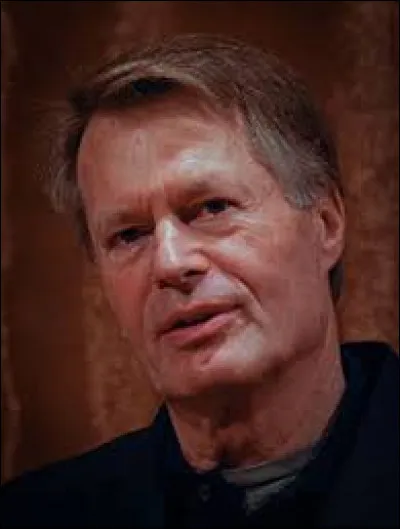 À quels prénoms correspondent les initiales J.M.G le Clézio ?