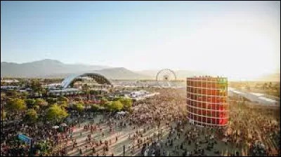 Dans quel État des États-Unis se déroule chaque année le festival de Coachella ?