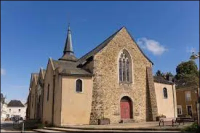 Vous avez sur cette image l'&eacute;glise Saint-Gervais-et-Saint-Protais, &agrave; Quelaines-Saint-Gault. Commune Mayennaise, elle se situe en r&eacute;gion ...